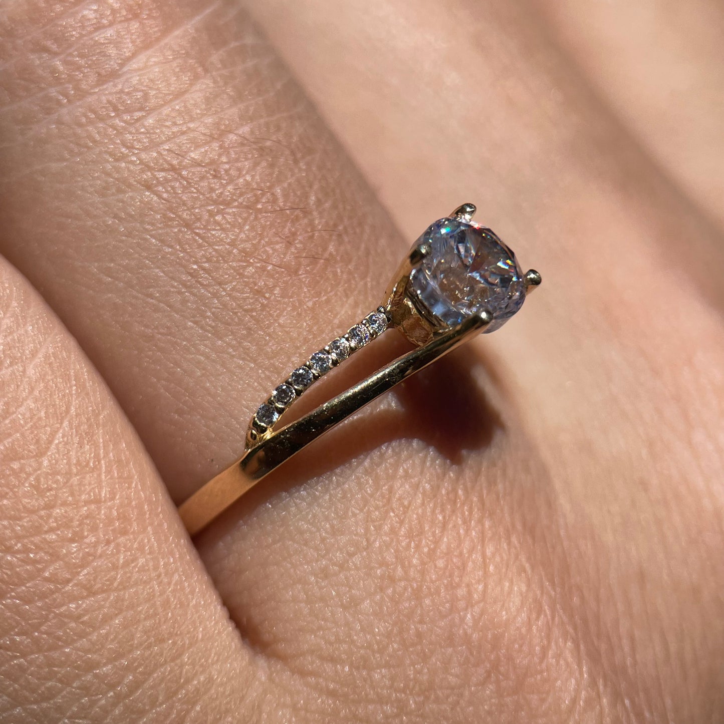 Anillo de compromiso en oro