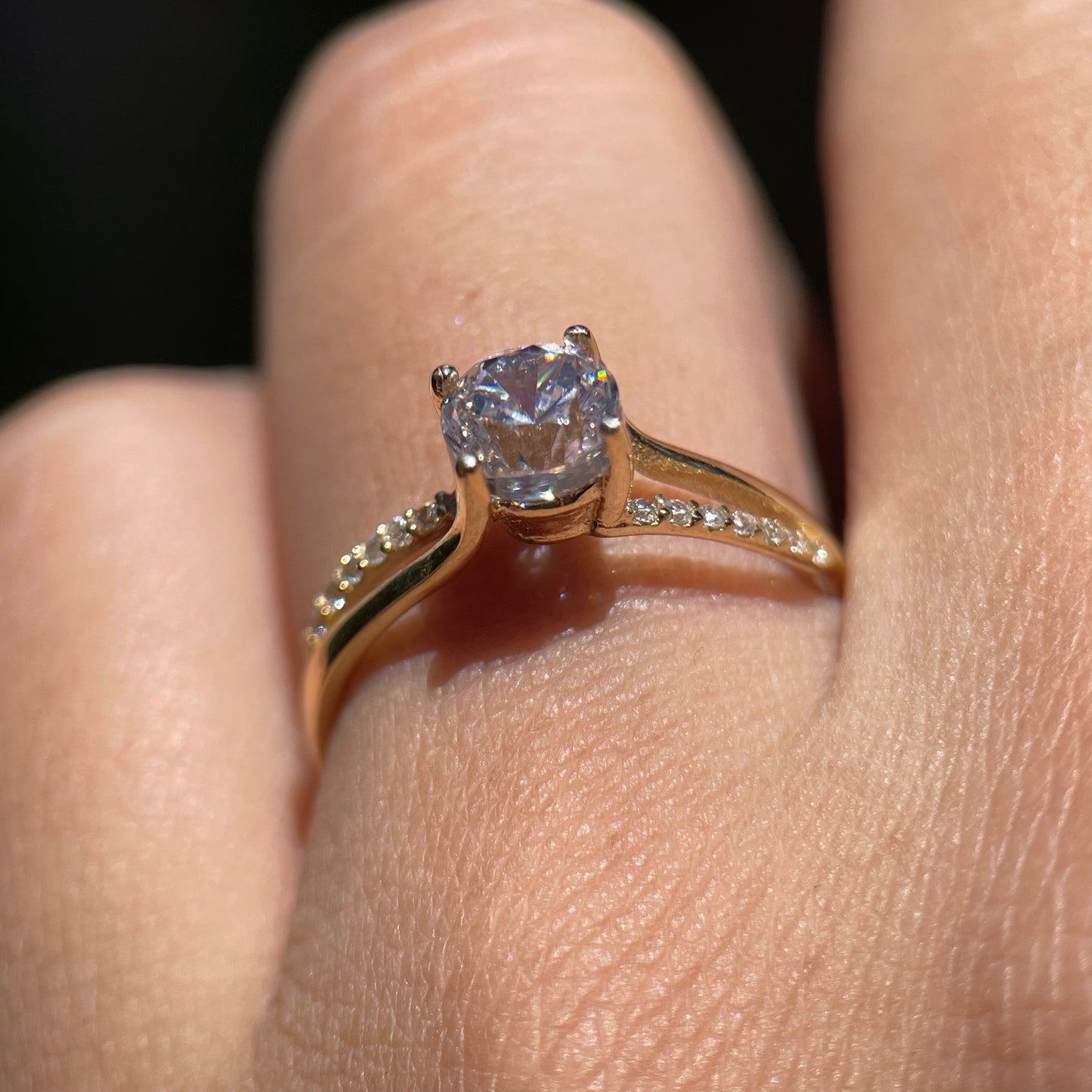 Anillo de compromiso en oro