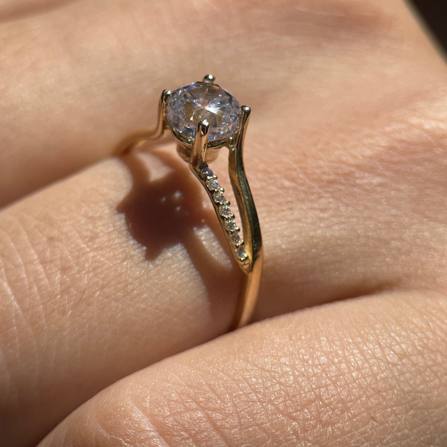 Anillo de compromiso en oro