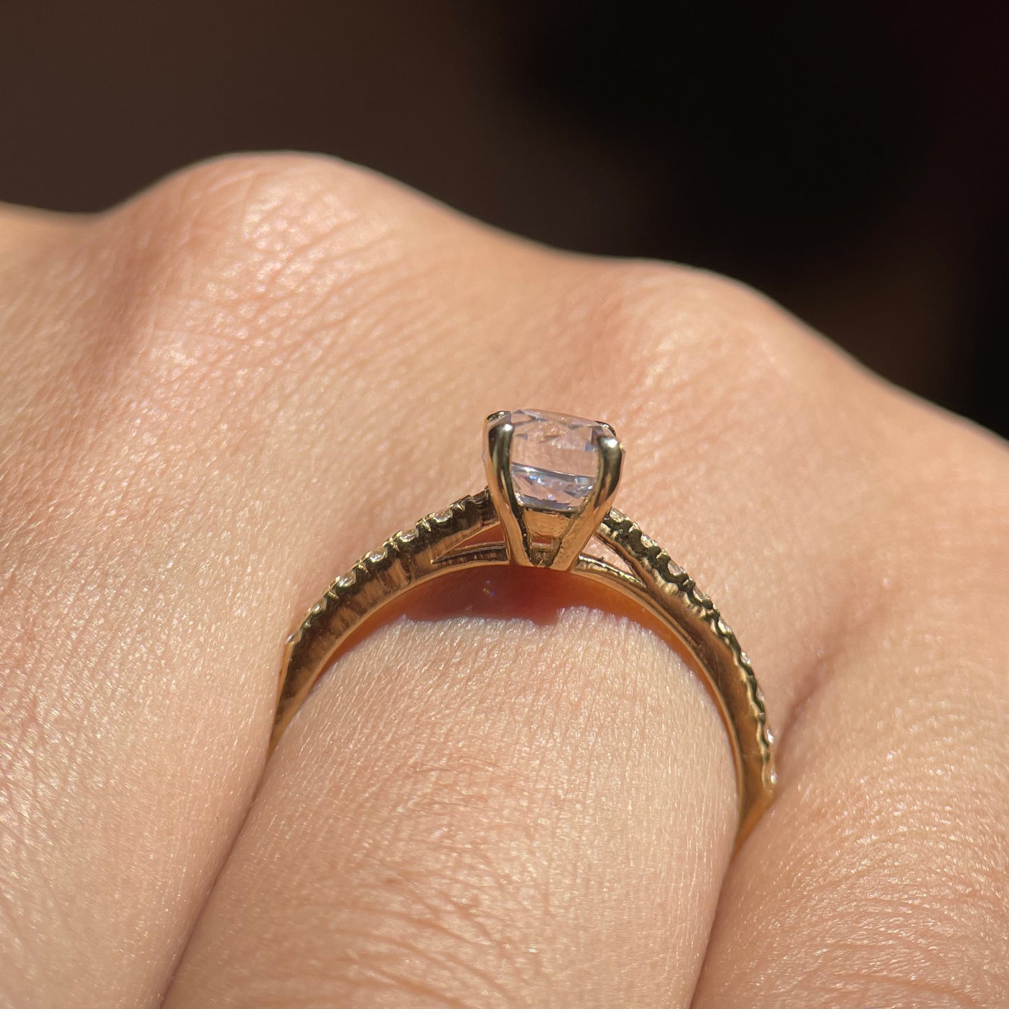 Anillo de compromiso en oro