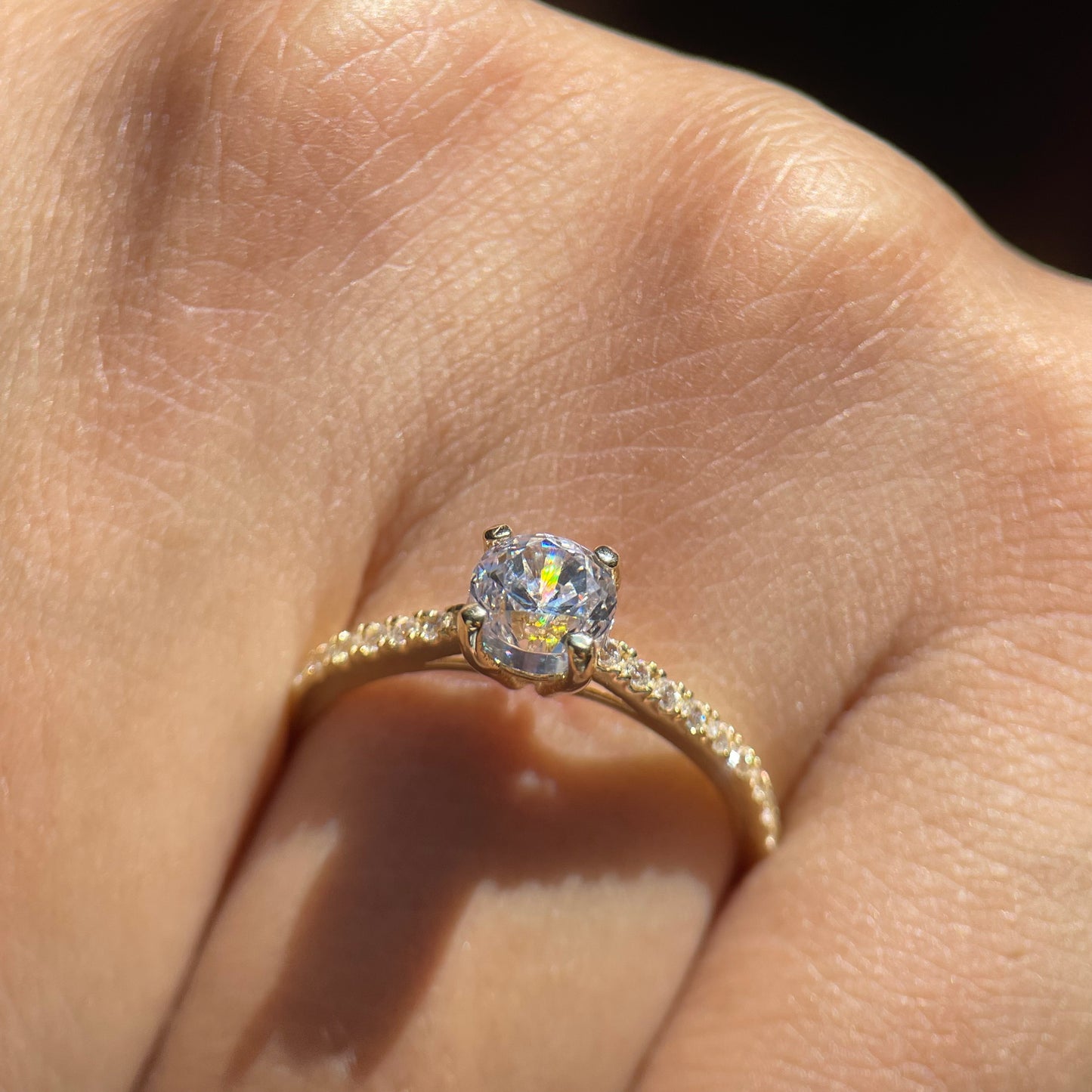 Anillo de compromiso en oro