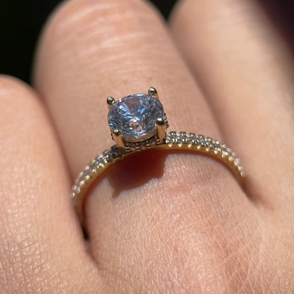 Anillo de compromiso en oro