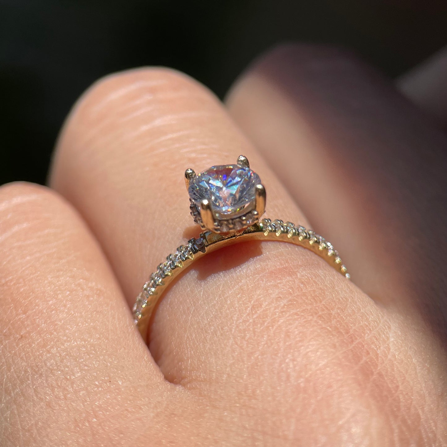 Anillo de compromiso en oro