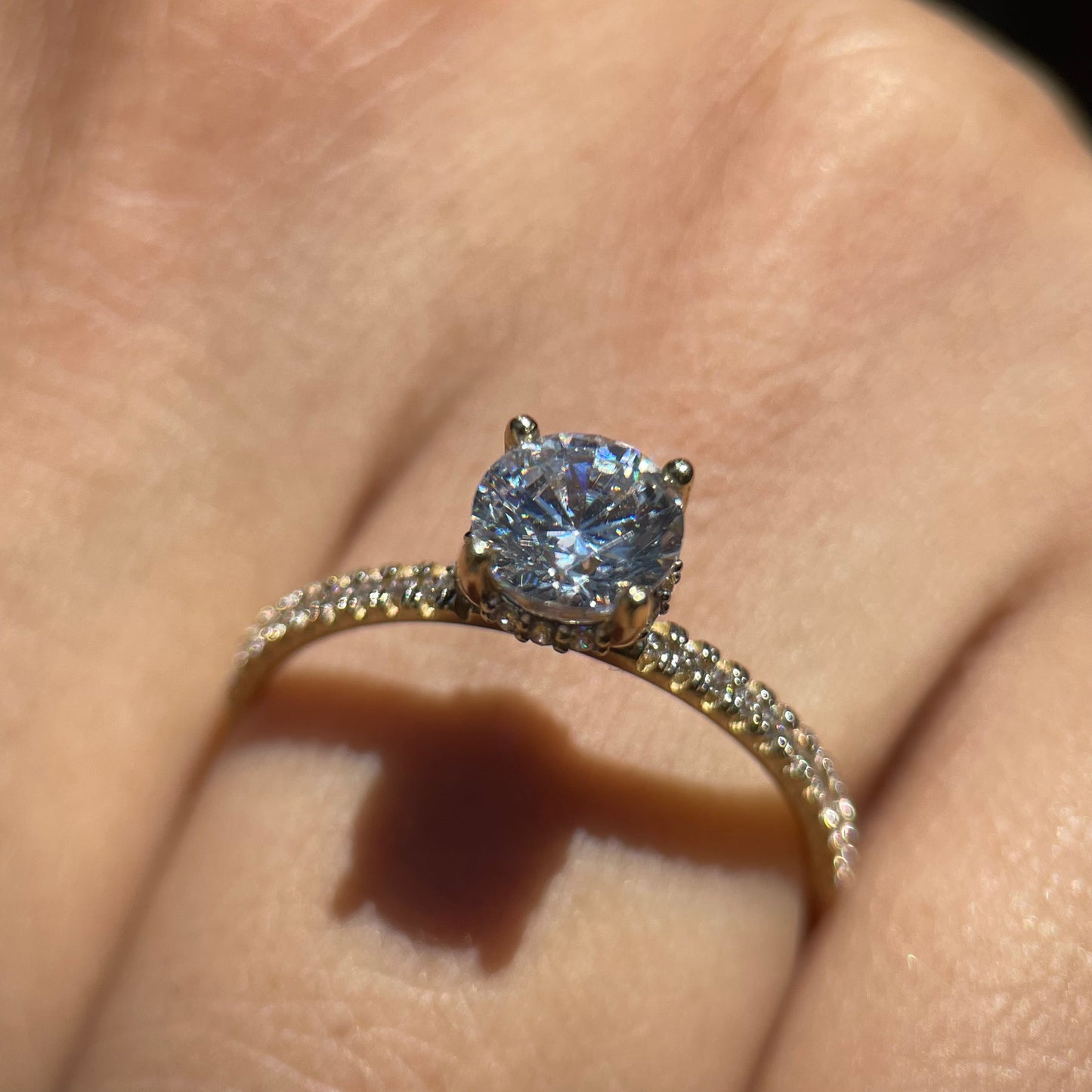 Anillo de compromiso en oro