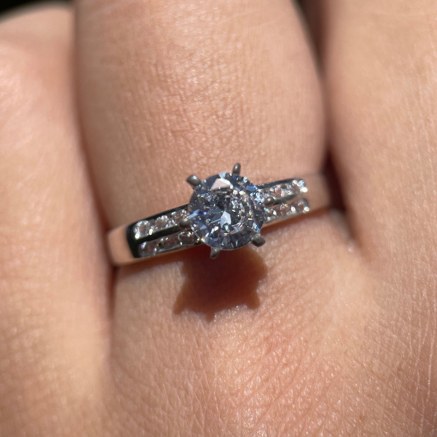 Anillo de compromiso en oro