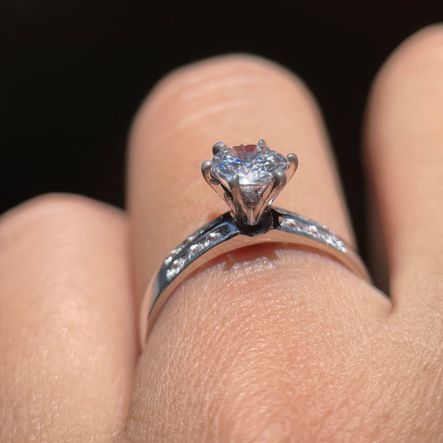 Anillo de compromiso en oro