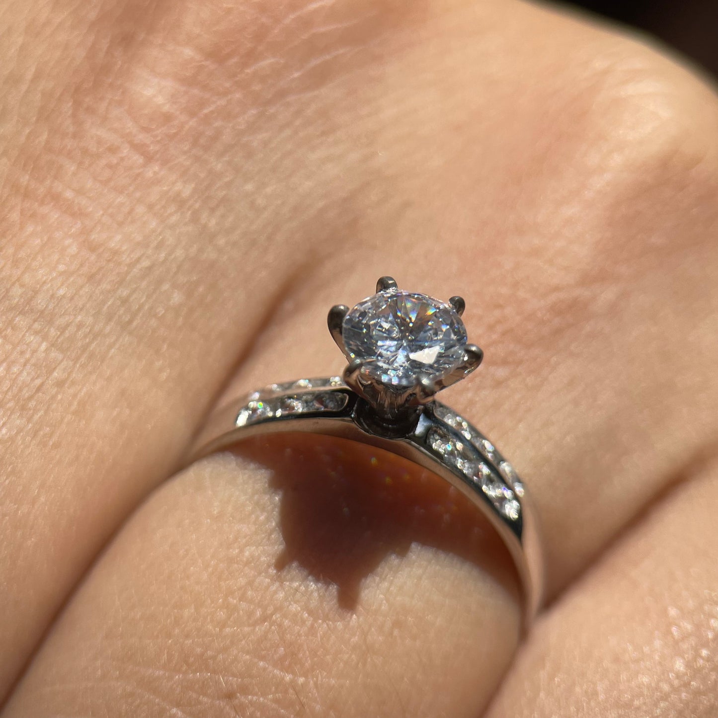 Anillo de compromiso en oro