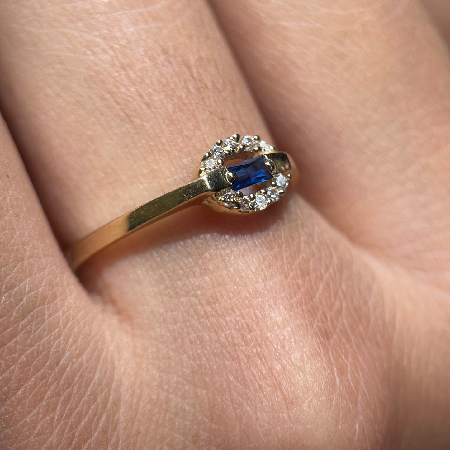 Anillo de compromiso en oro