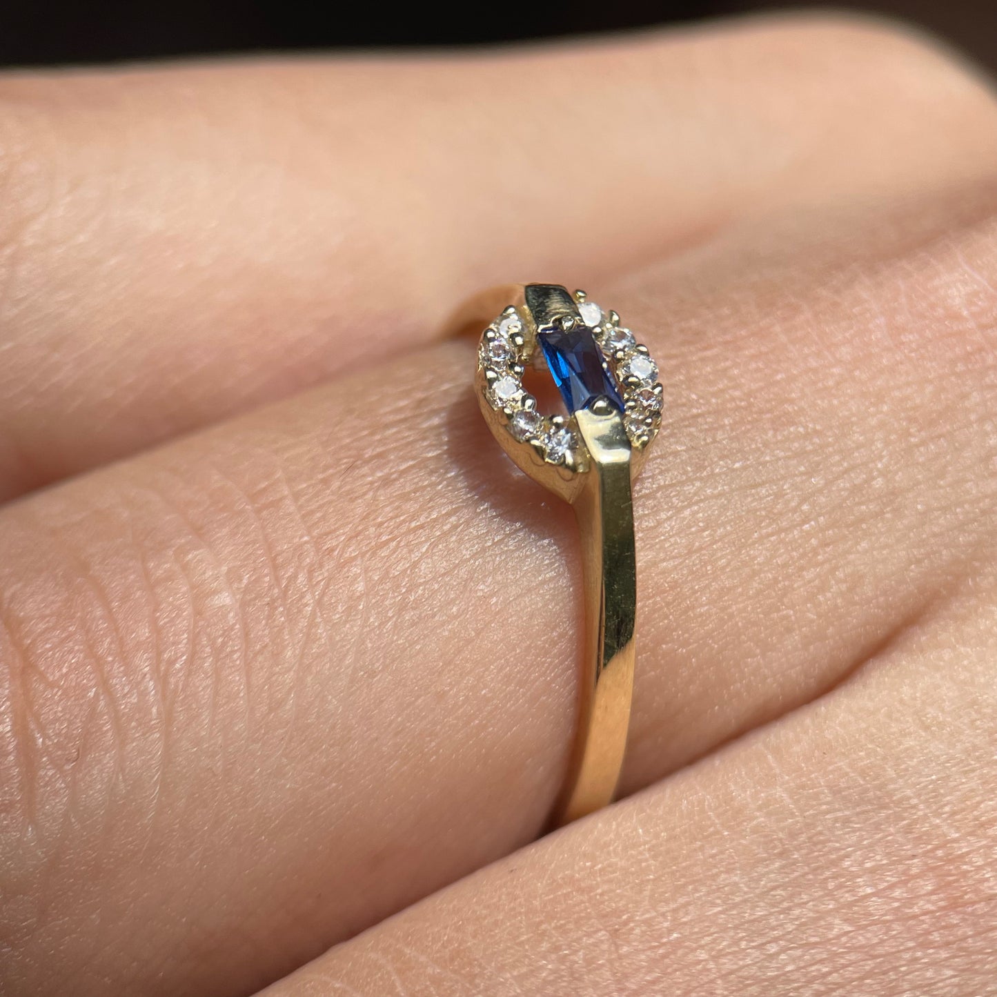 Anillo de compromiso en oro