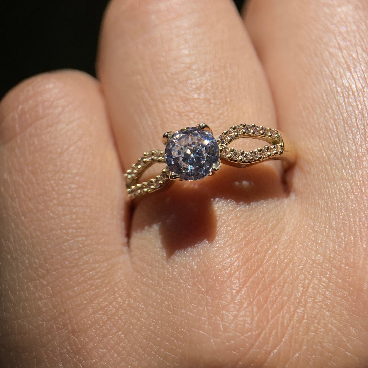 Anillo de compromiso en oro