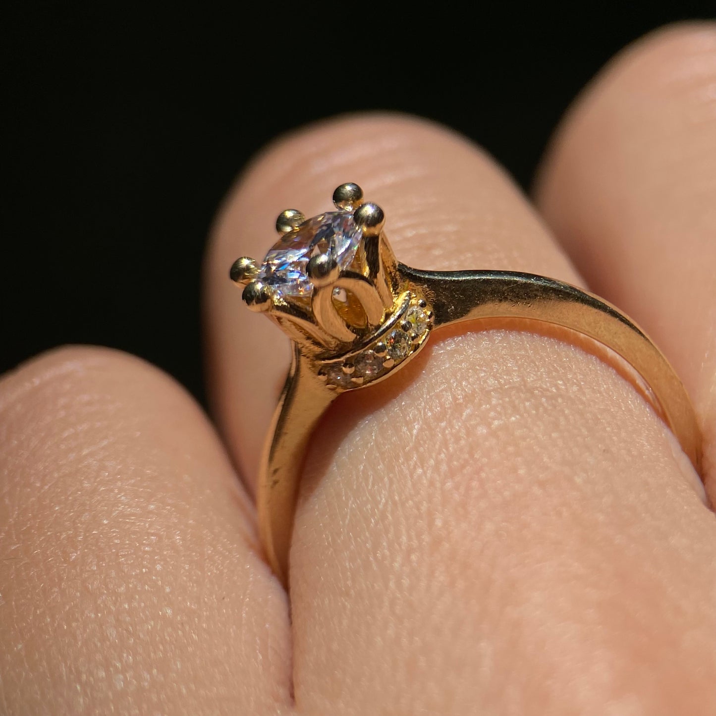 10k Yellow Gold Engagement Ring Code: MAN117