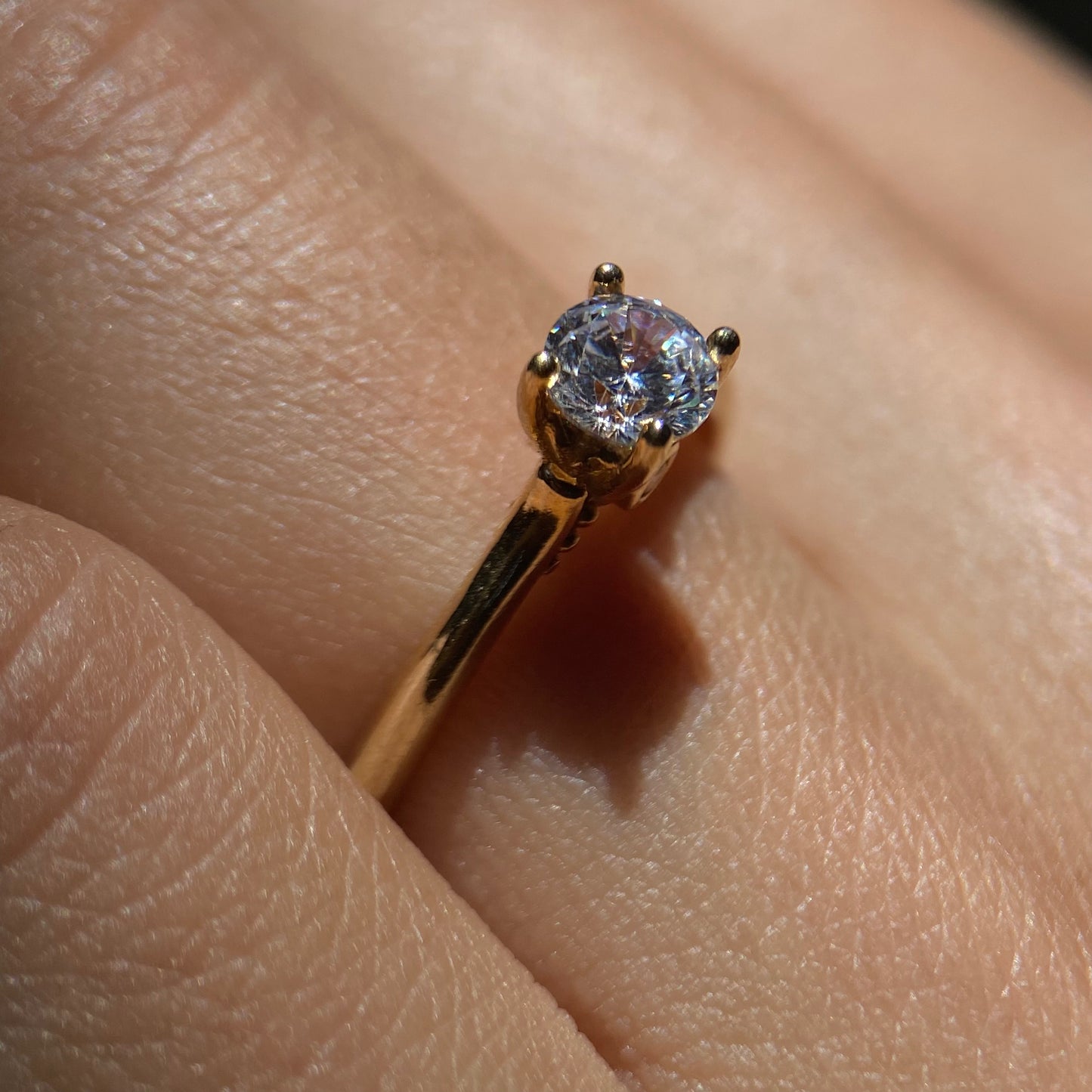 Anillo de compromiso en oro