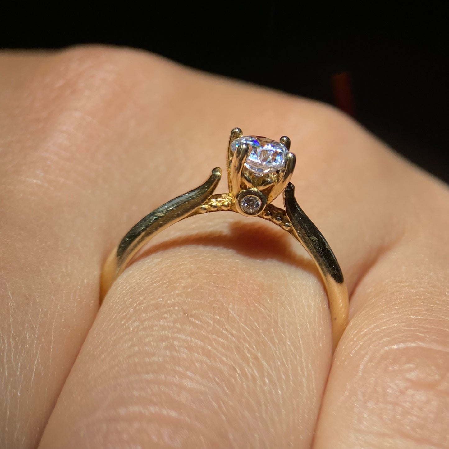Anillo de compromiso en oro