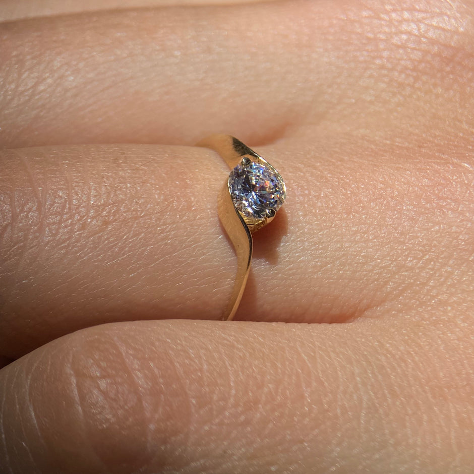 Anillo de compromiso en oro