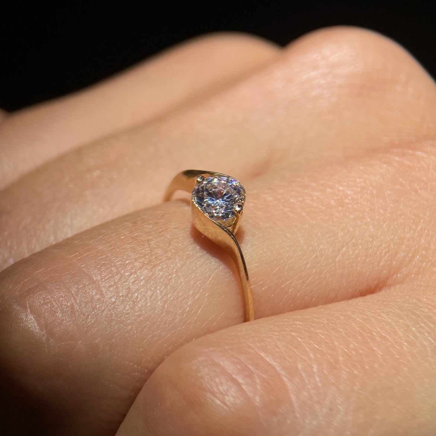 Anillo de compromiso en oro