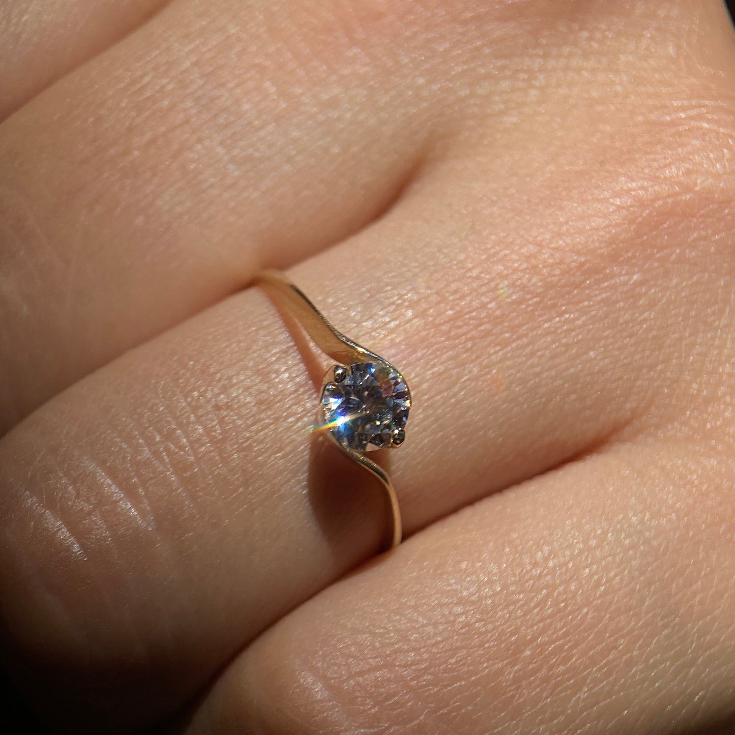 Anillo de compromiso en oro