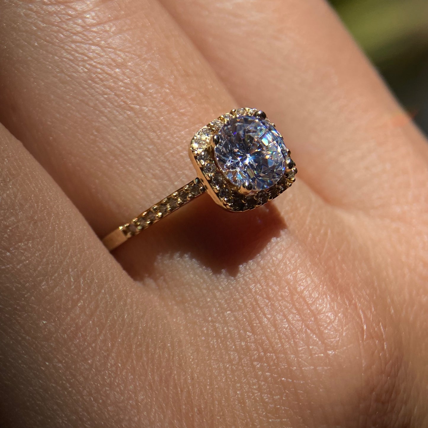 Anillo de compromiso en oro