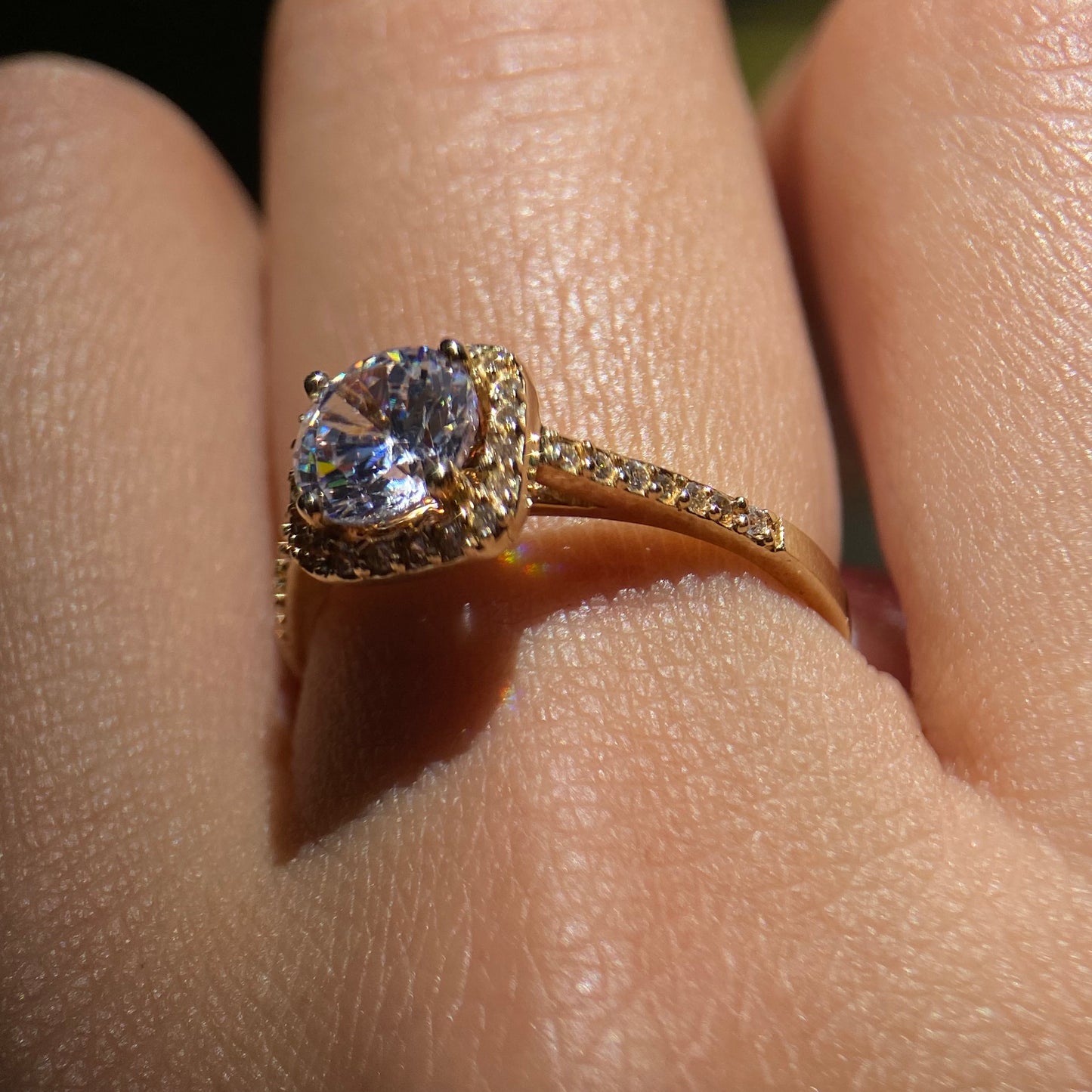 Anillo de compromiso en oro