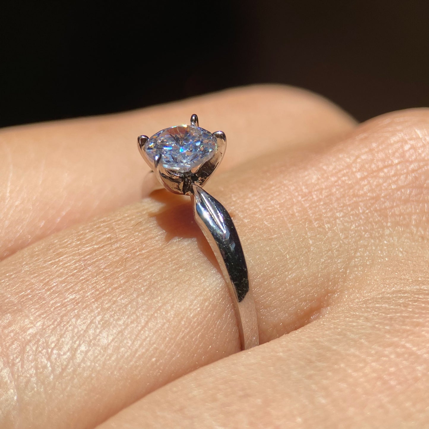 Anillo de compromiso en oro