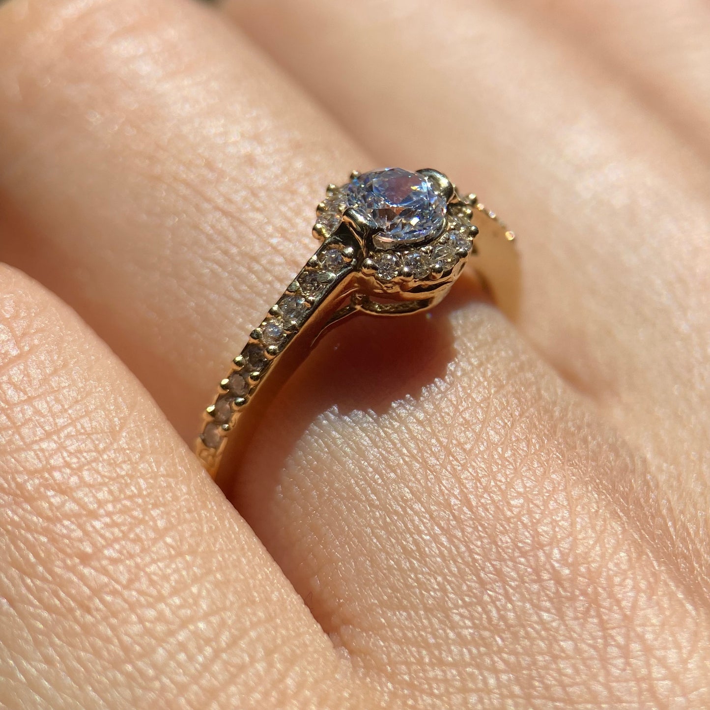 10k Yellow Gold Engagement Ring Cod: MAN124