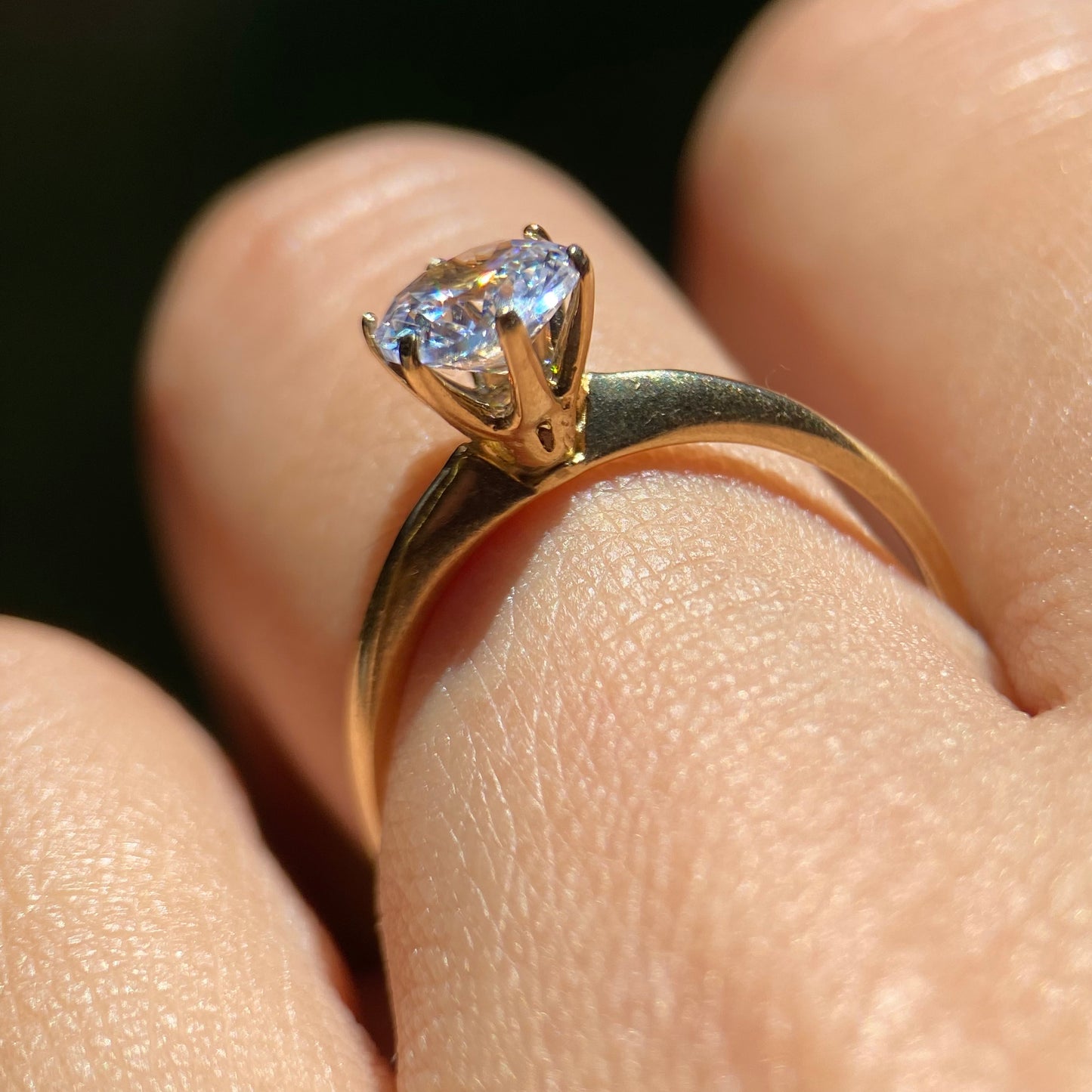 Anillo de compromiso en oro