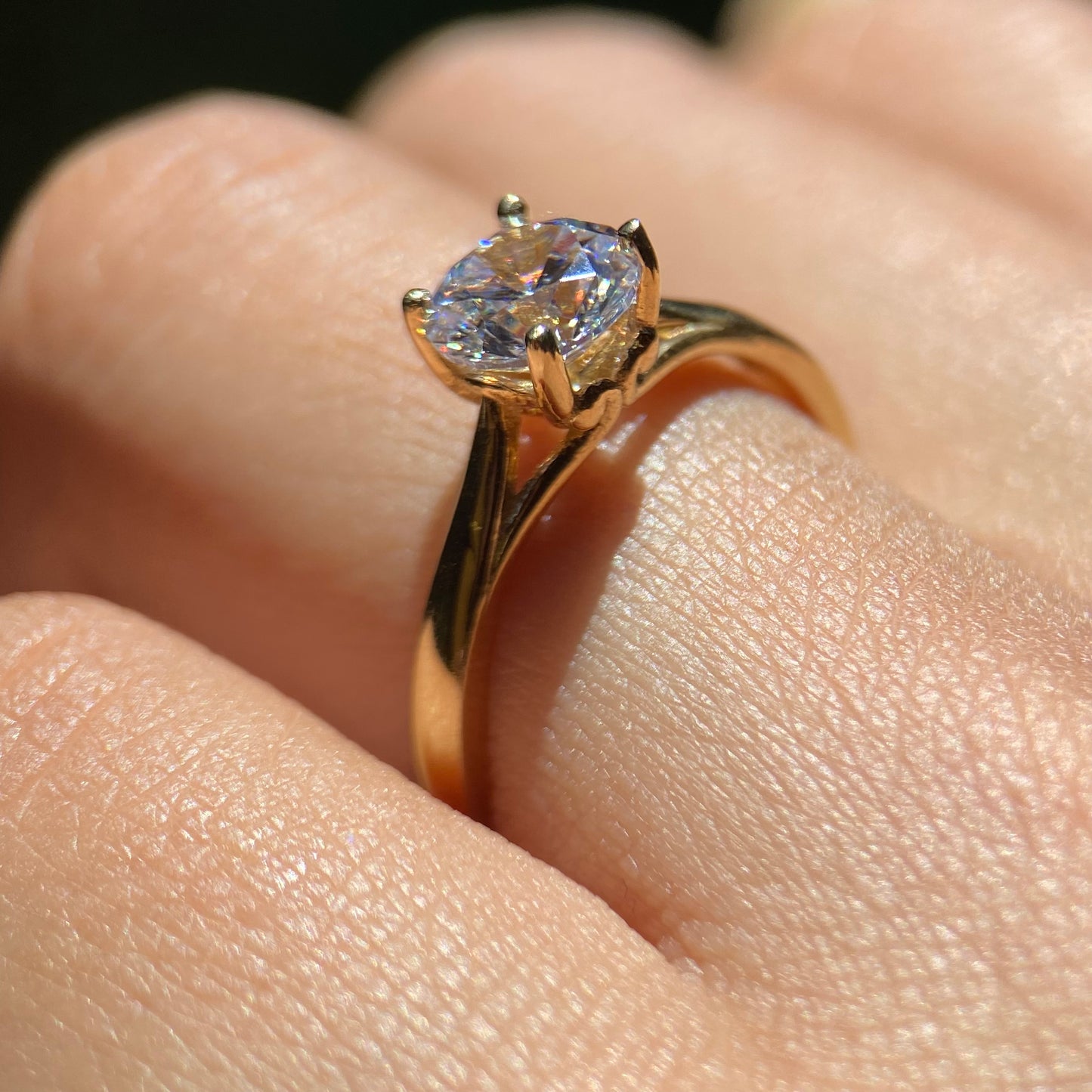 Anillo de compromiso en oro