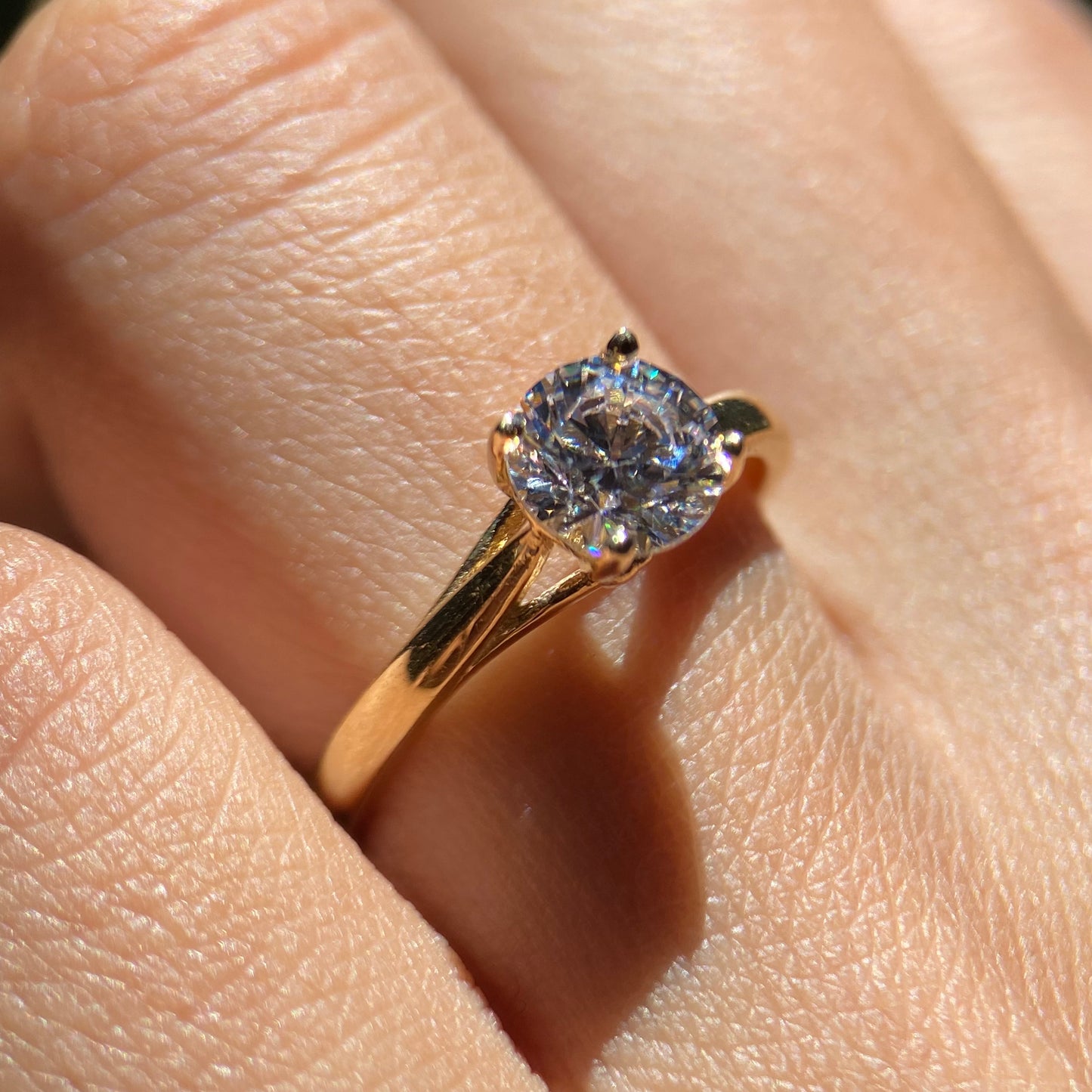 Anillo de compromiso en oro