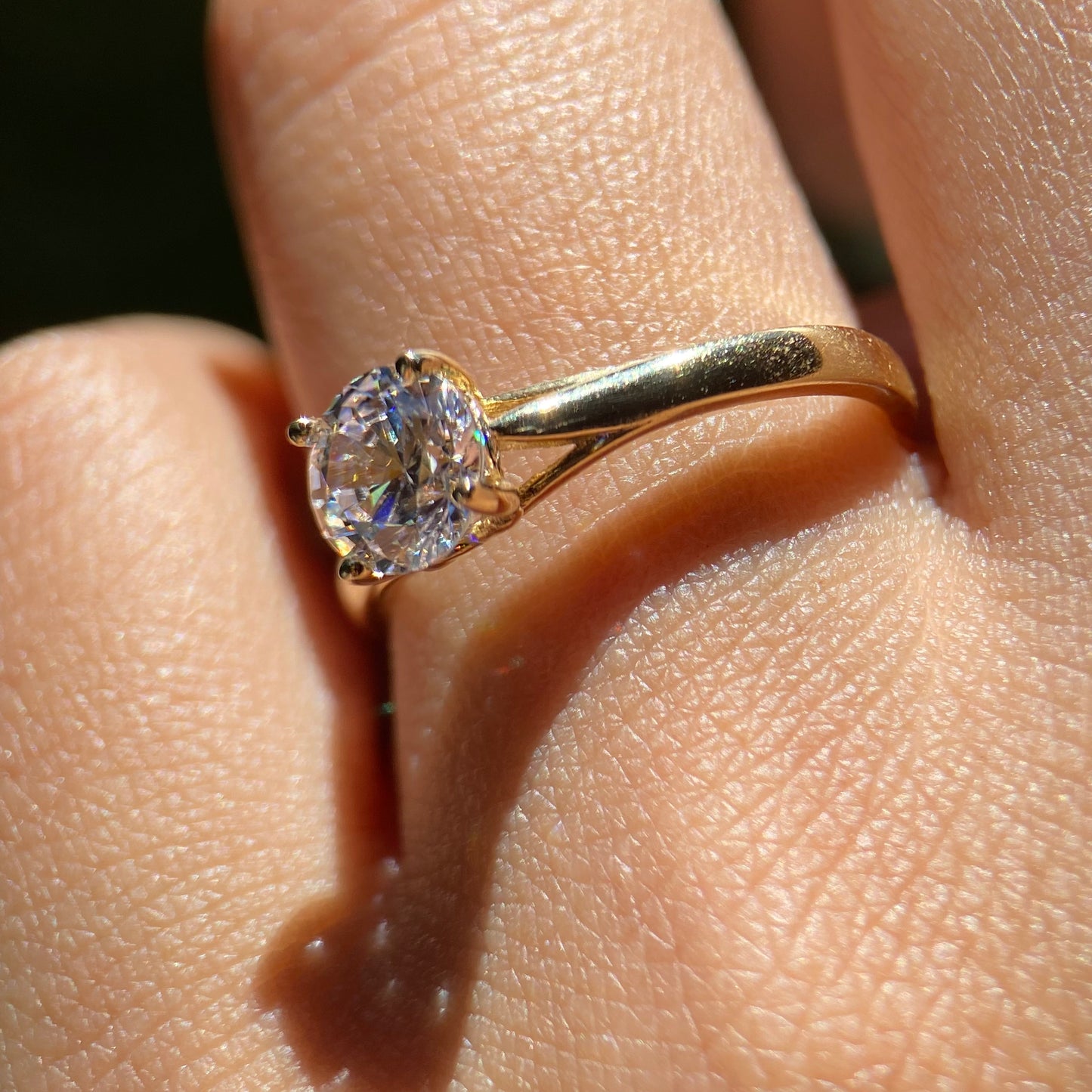 Anillo de compromiso en oro