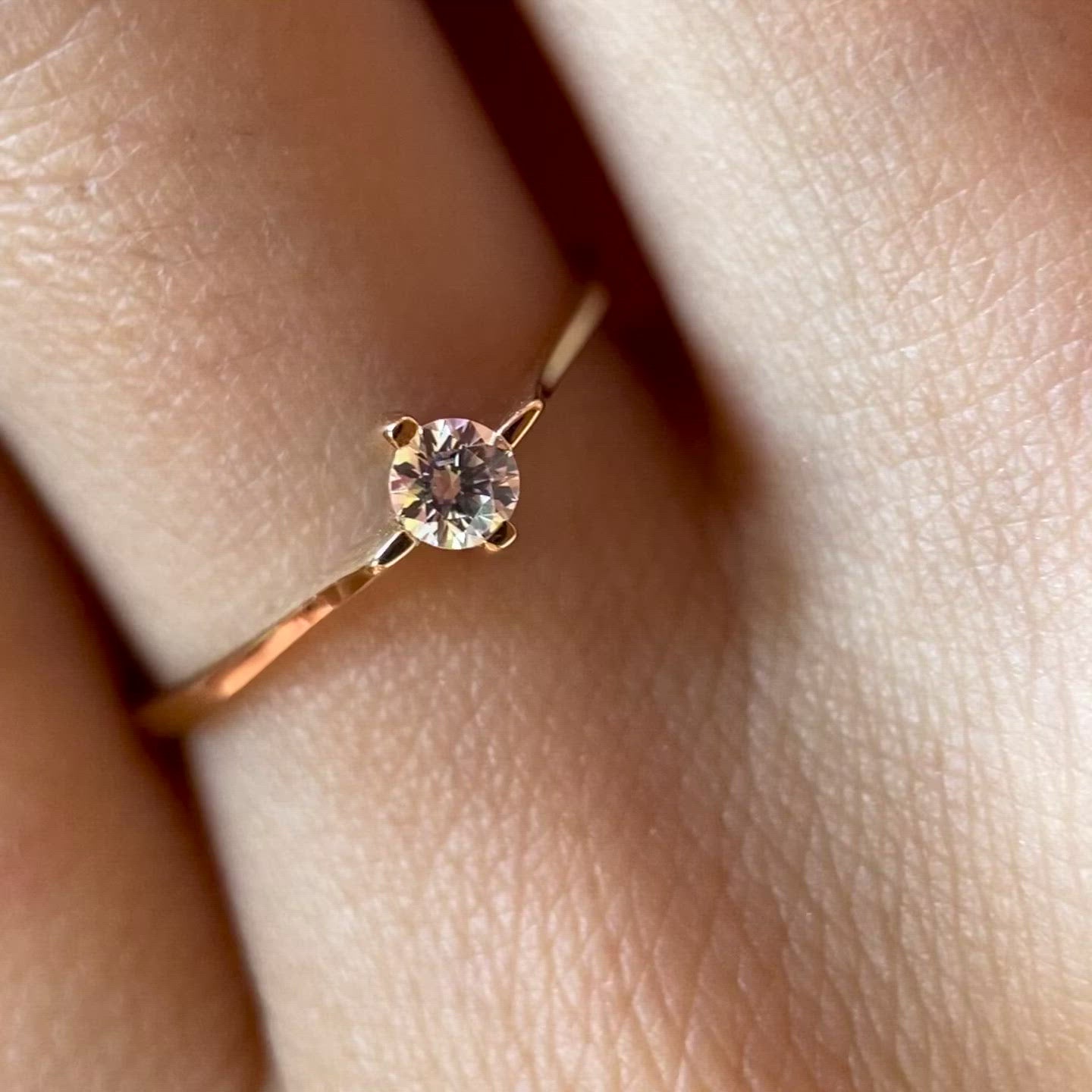 Anillo de compromiso en oro