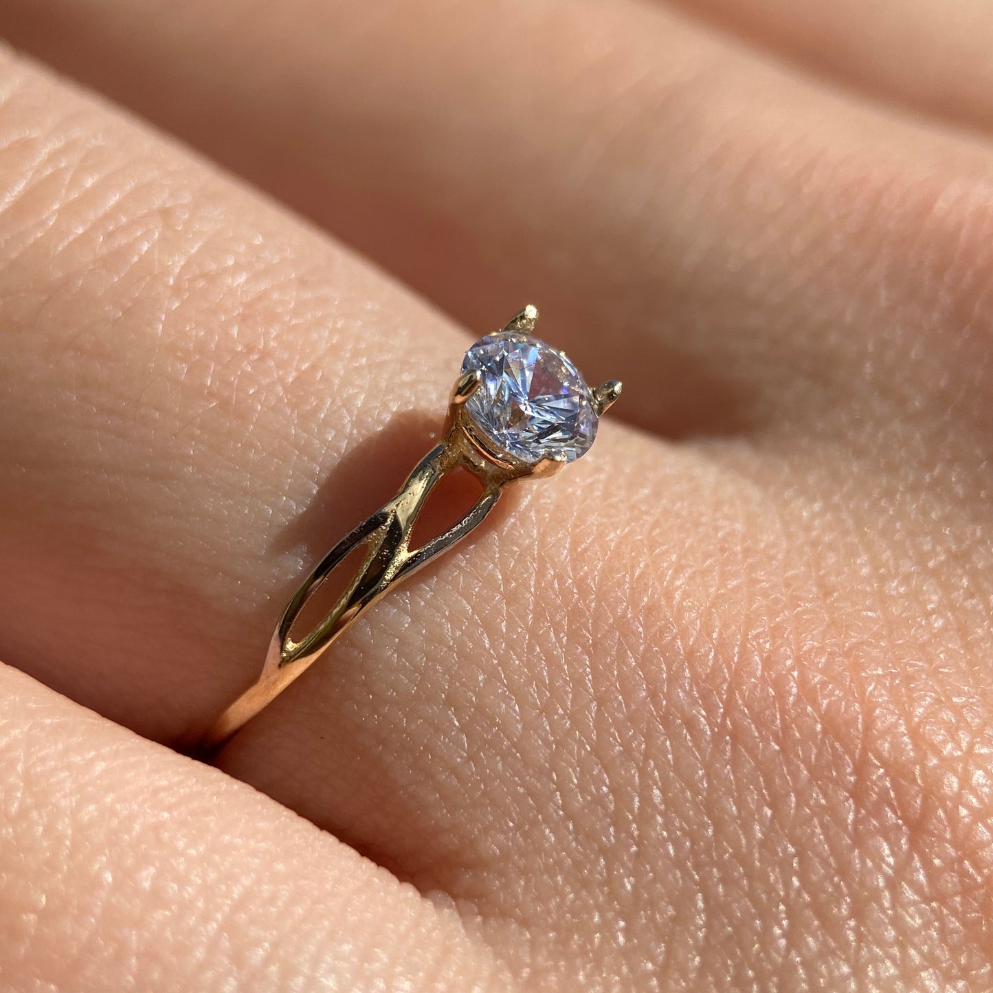 Anillo de compromiso en oro