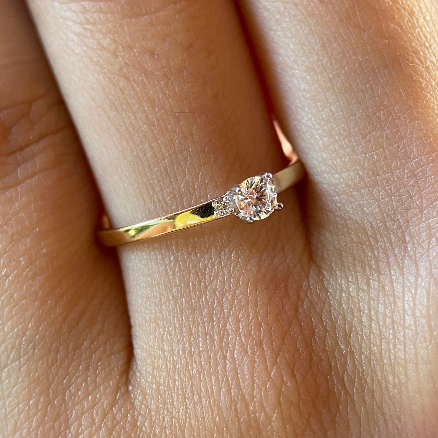 Anillo de compromiso en oro