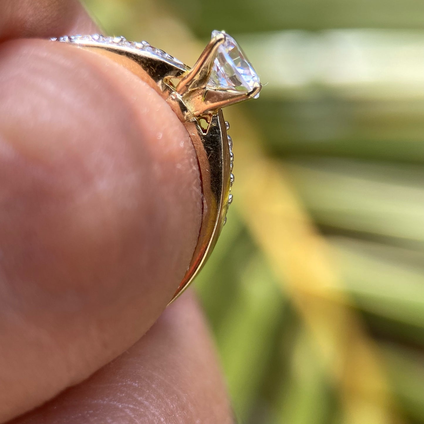 10k Yellow Gold Engagement Ring with Zirconia NO NAME