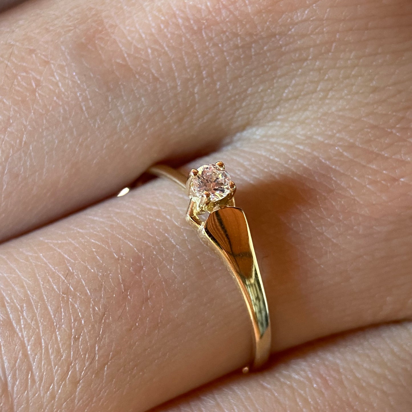 Anillo de compromiso en oro