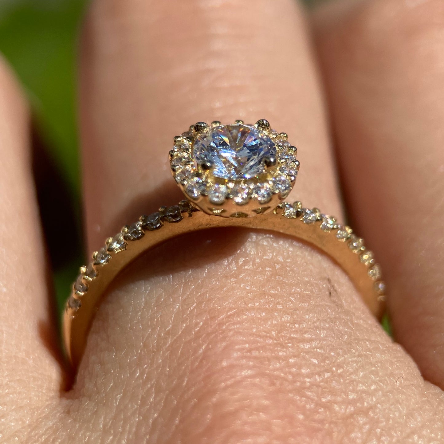 Anillo de compromiso en oro