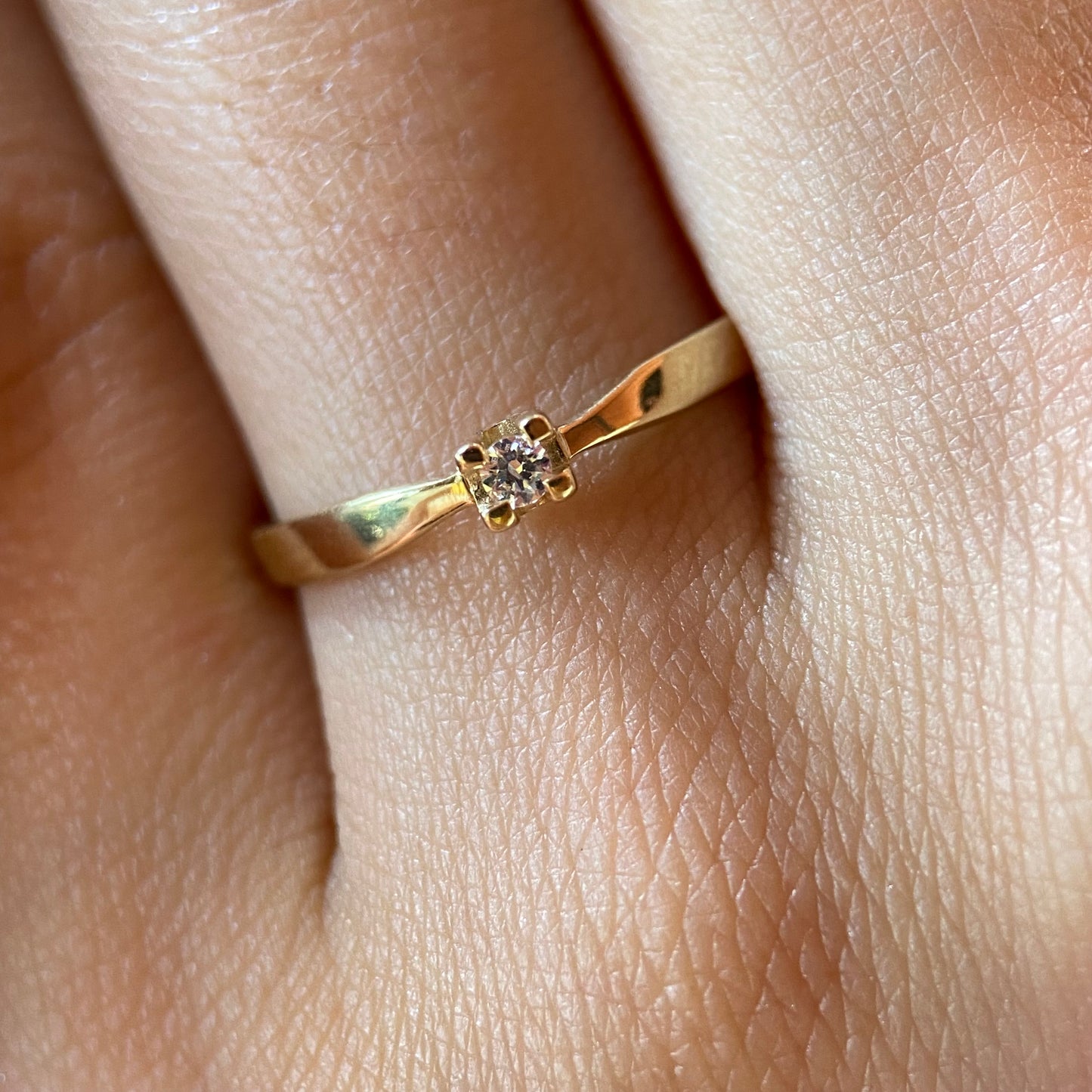 Anillo de compromiso en oro