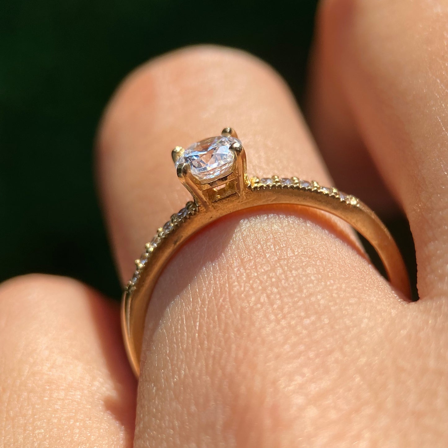 Anillo de compromiso en oro