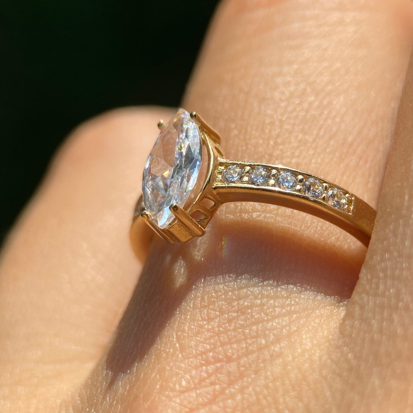 Anillo de compromiso en oro