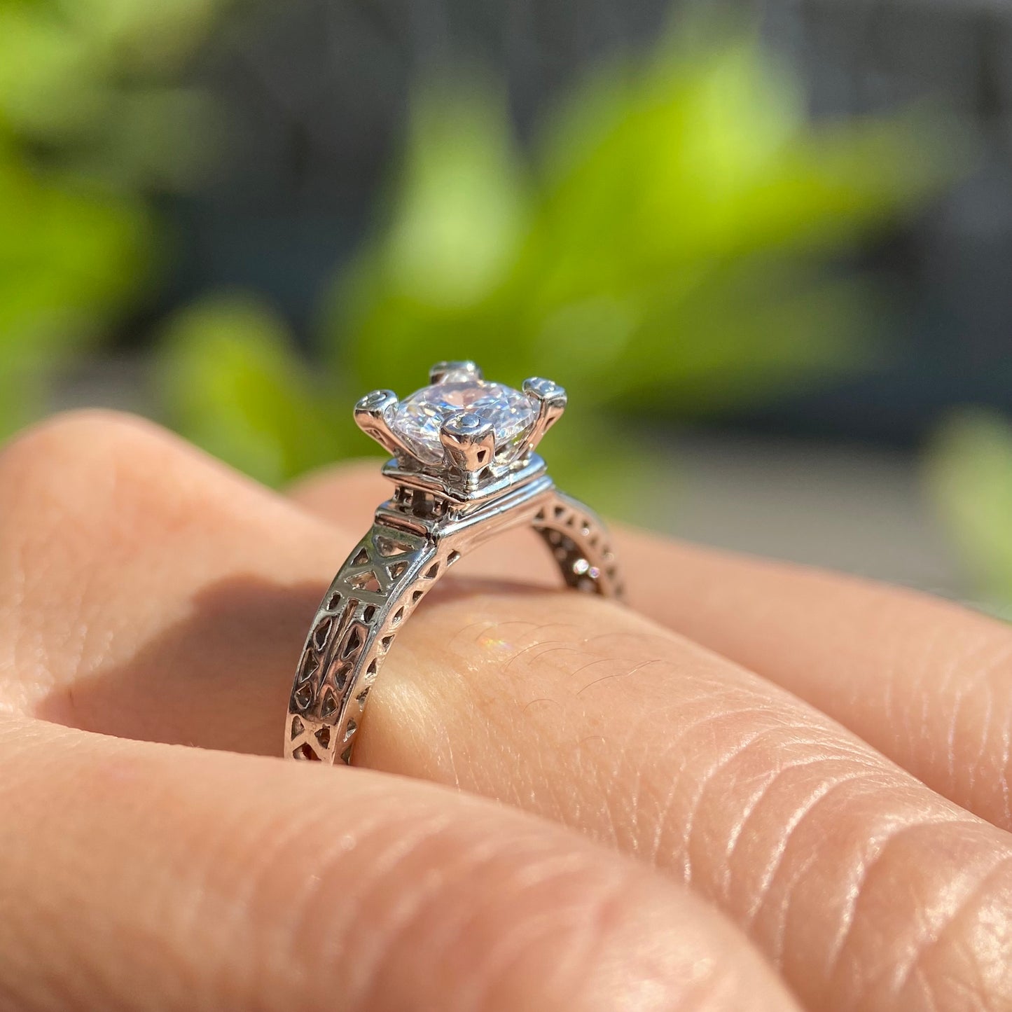 Anillo de compromiso en oro