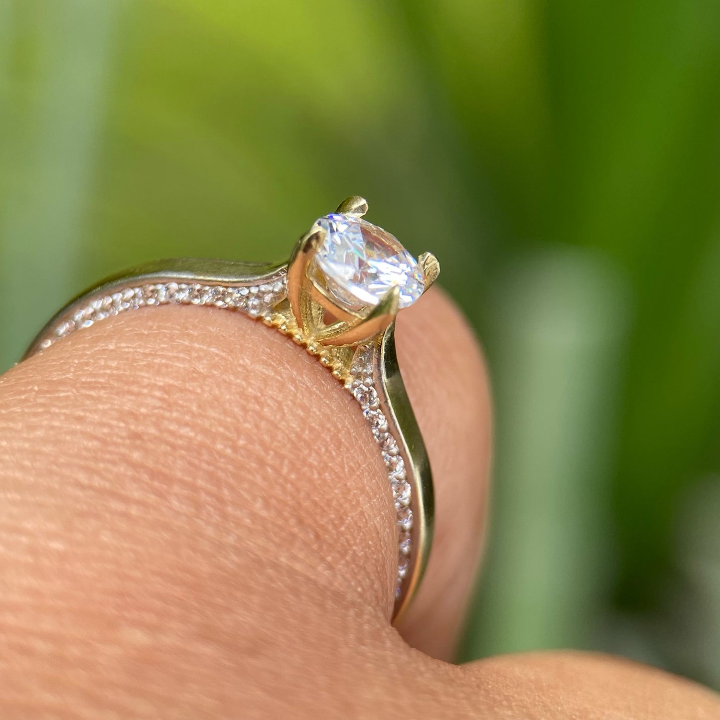 Engagement Ring in 10k Yellow Gold with Zirconia Cod: MAN031