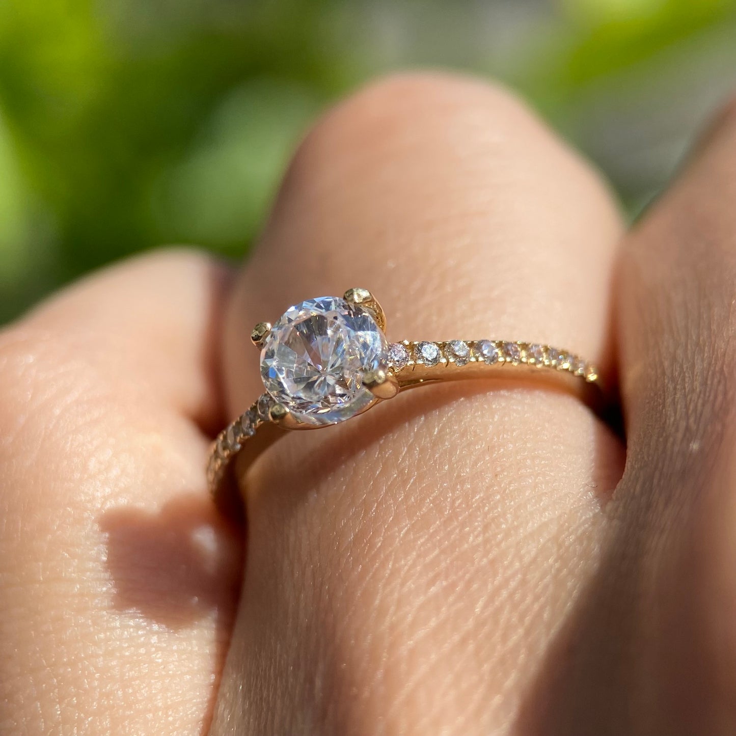 Anillo de compromiso en oro