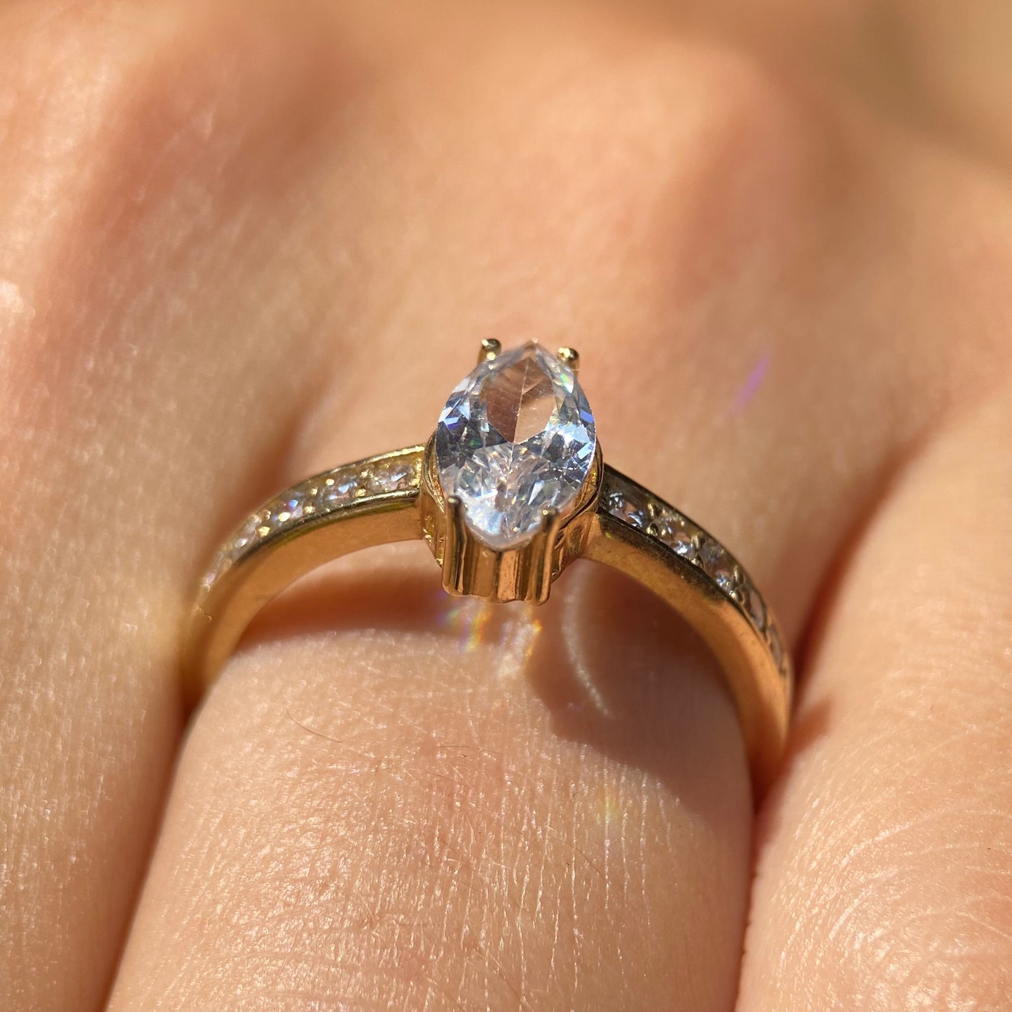 Anillo de compromiso en oro