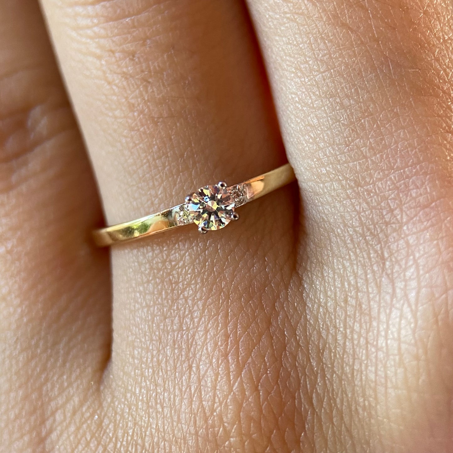 Anillo de compromiso en oro