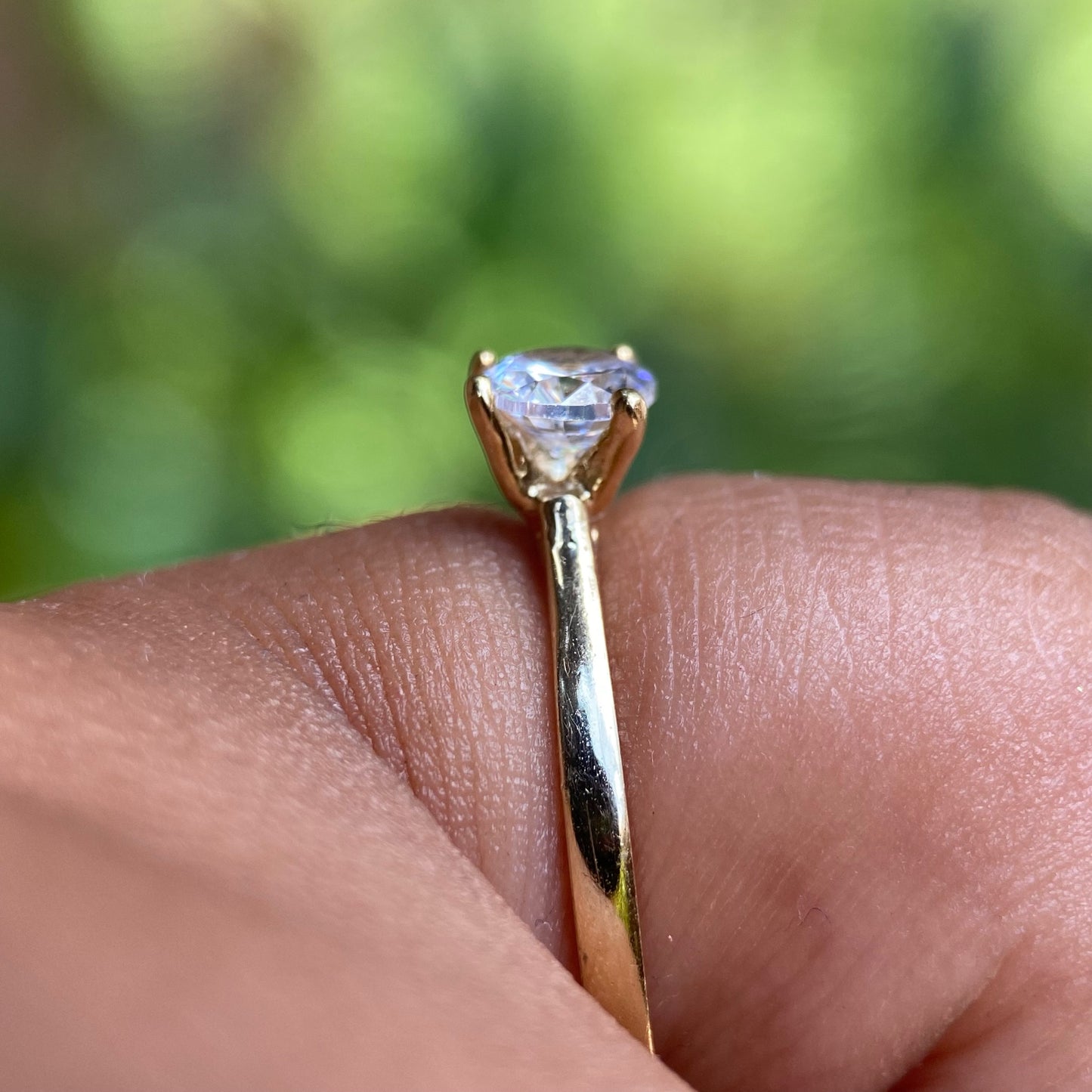 Anillo de compromiso en oro