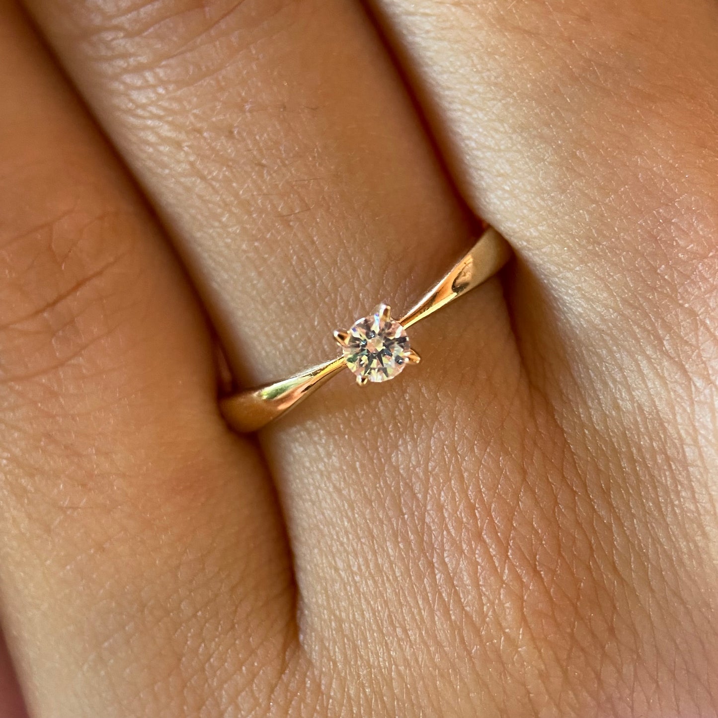 Anillo de compromiso en oro