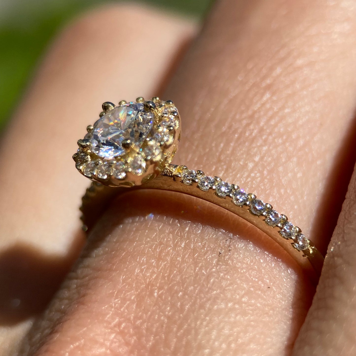 Anillo de compromiso en oro