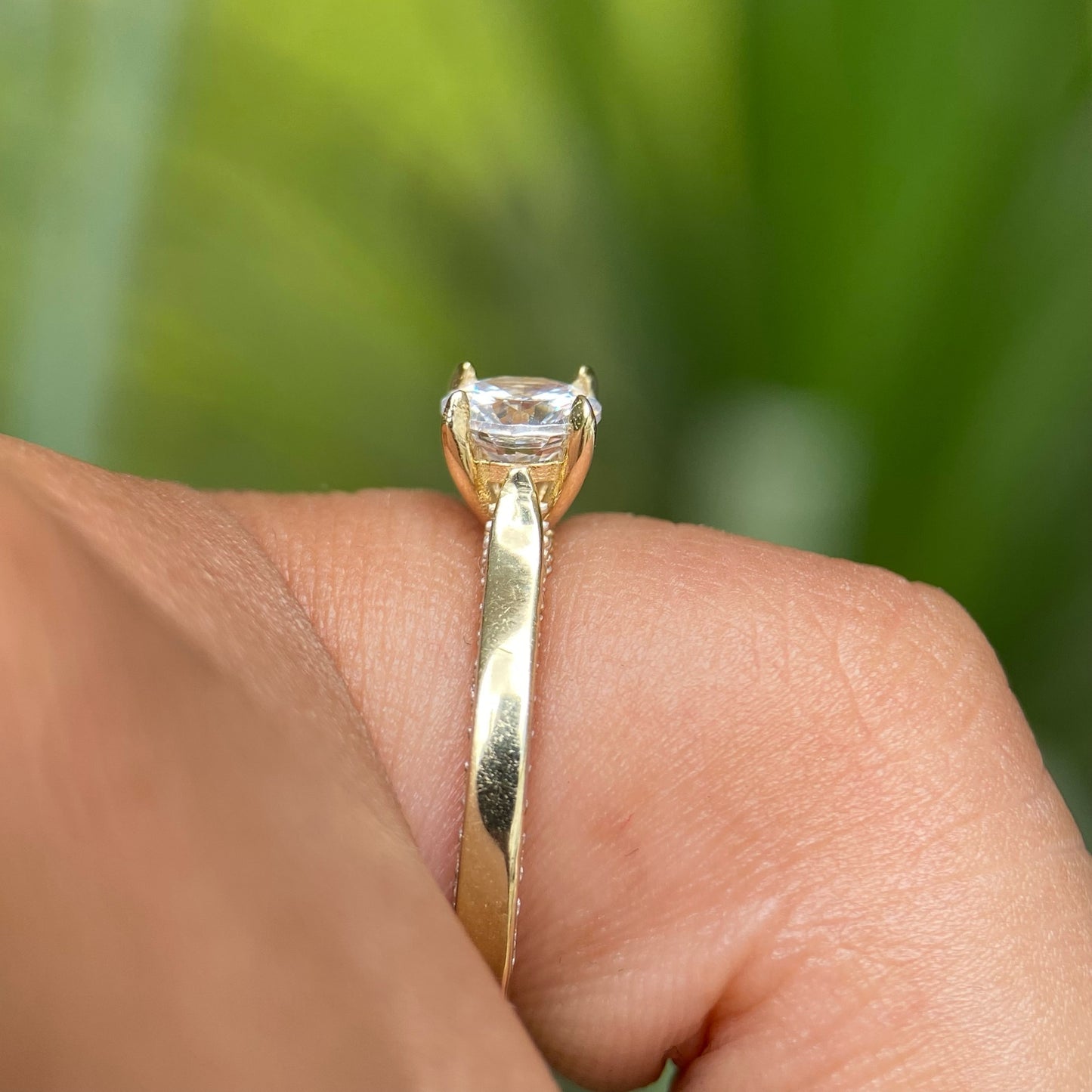 Engagement Ring in 10k Yellow Gold with Zirconia Cod: MAN031