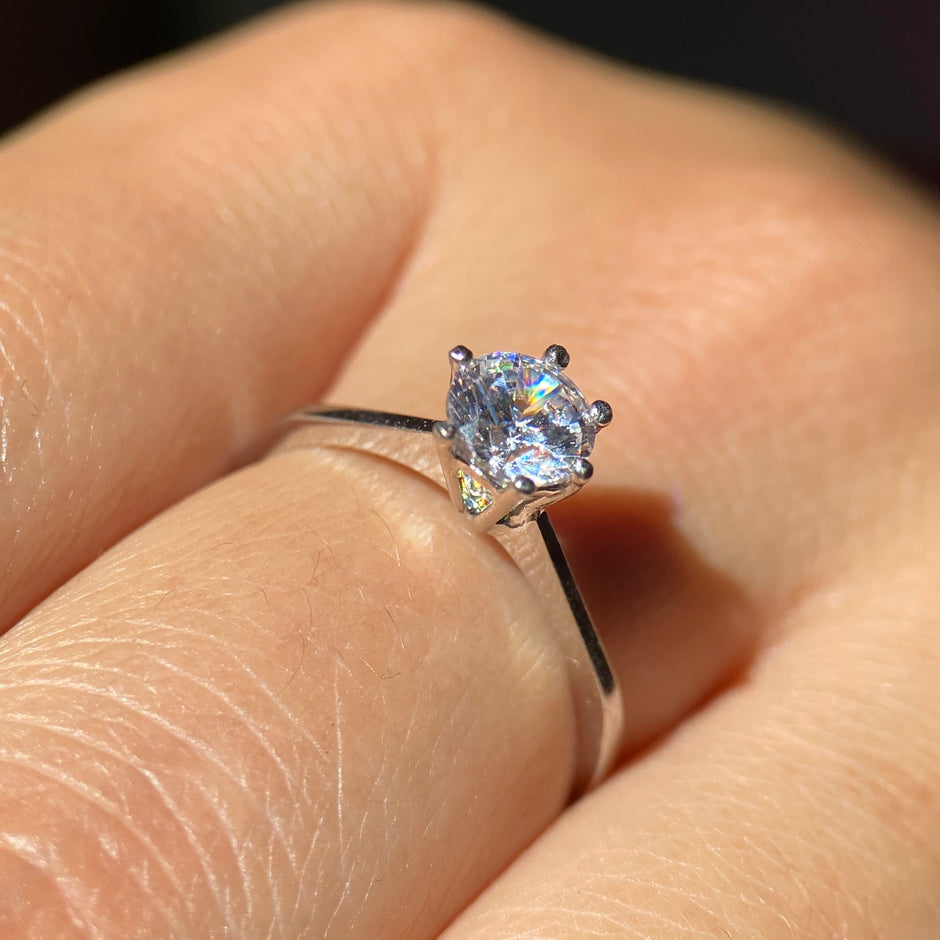 Anillo de compromiso en oro