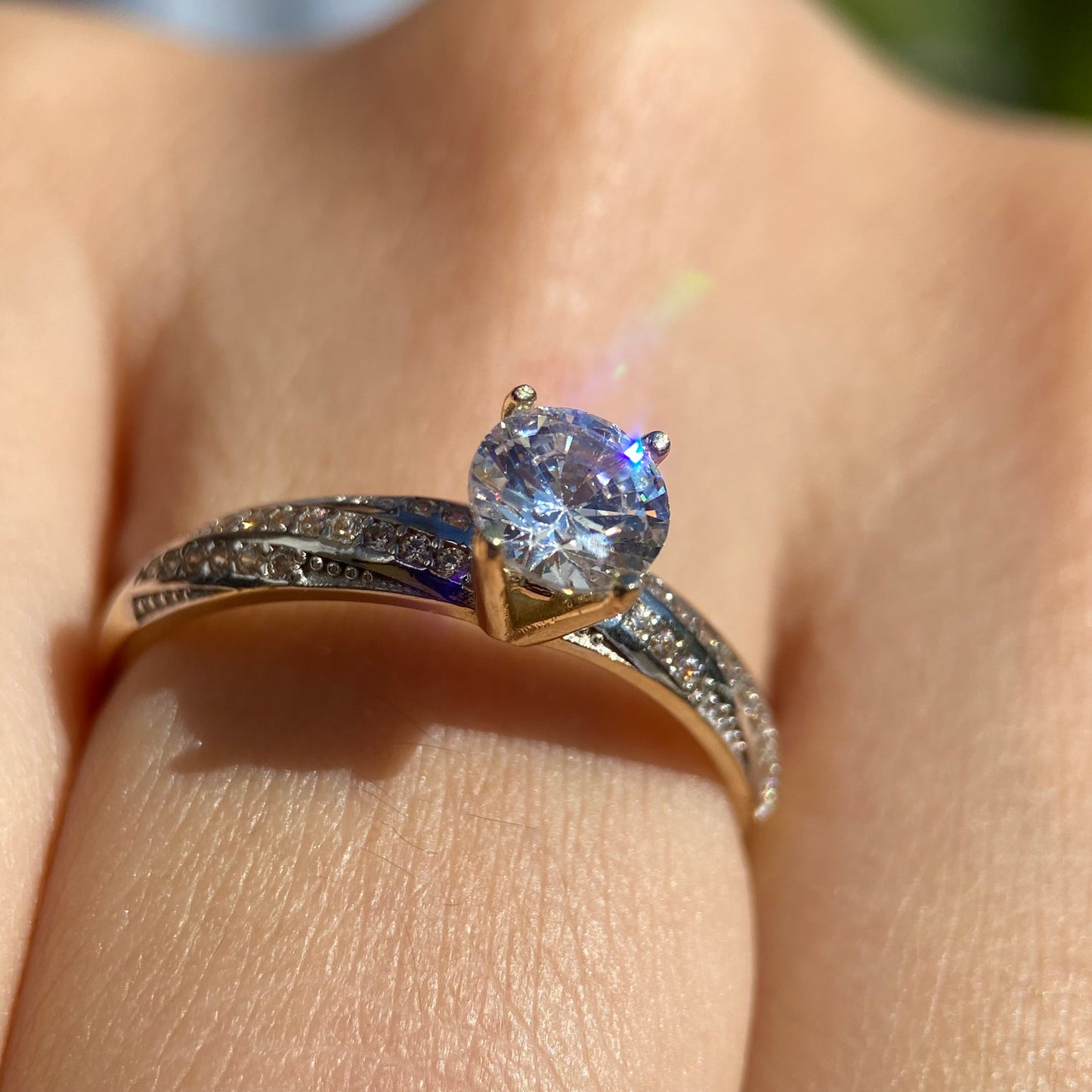 Anillo de compromiso en oro