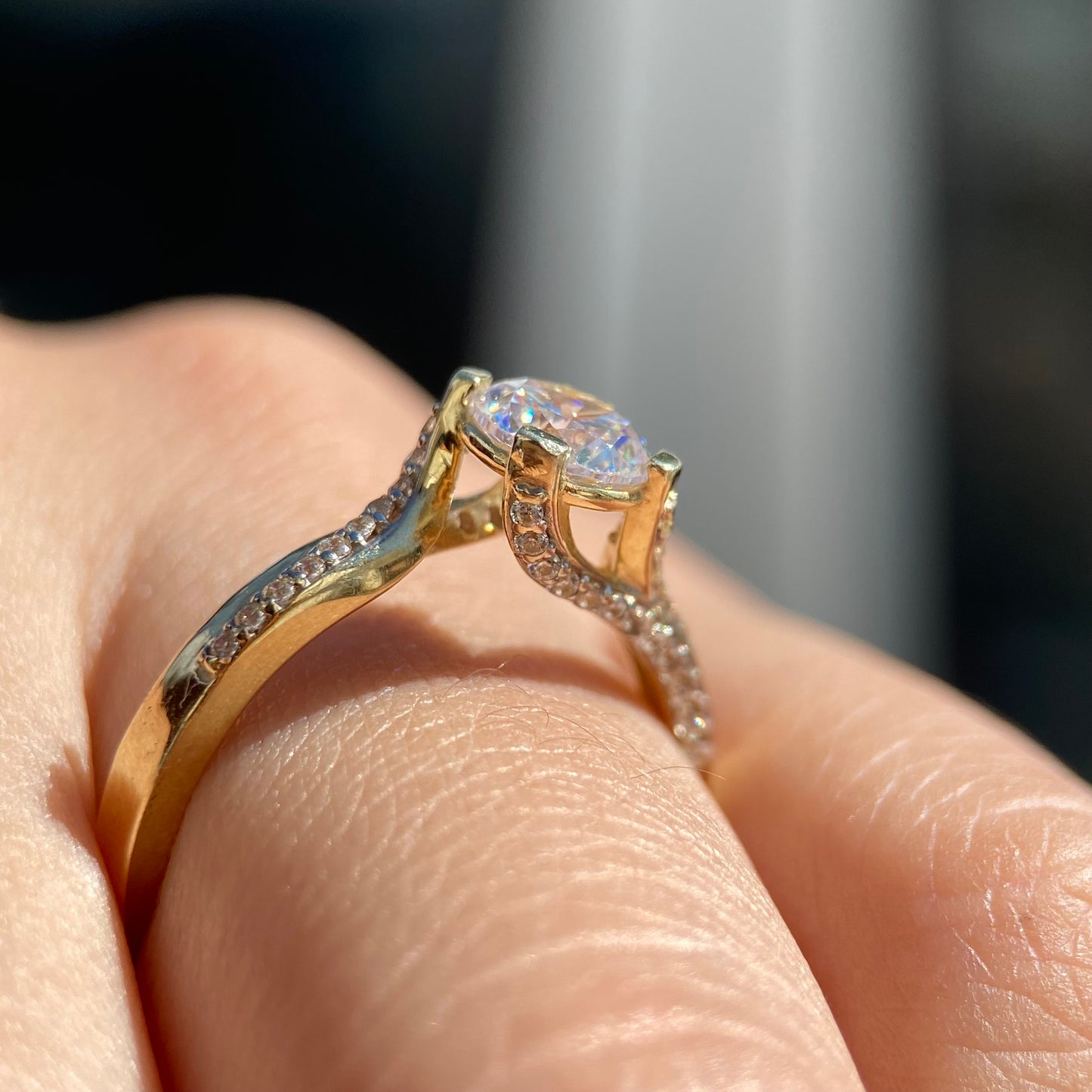 10k Yellow Gold Ring with Zirconia Cod: MAN026