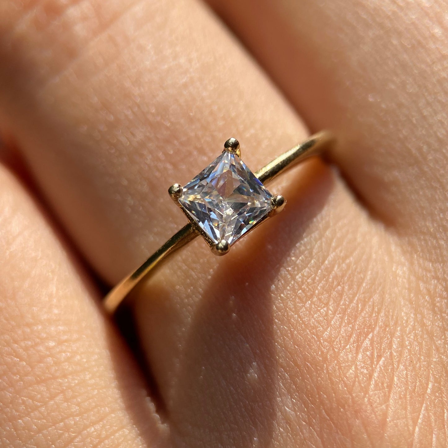 Anillo de compromiso en oro